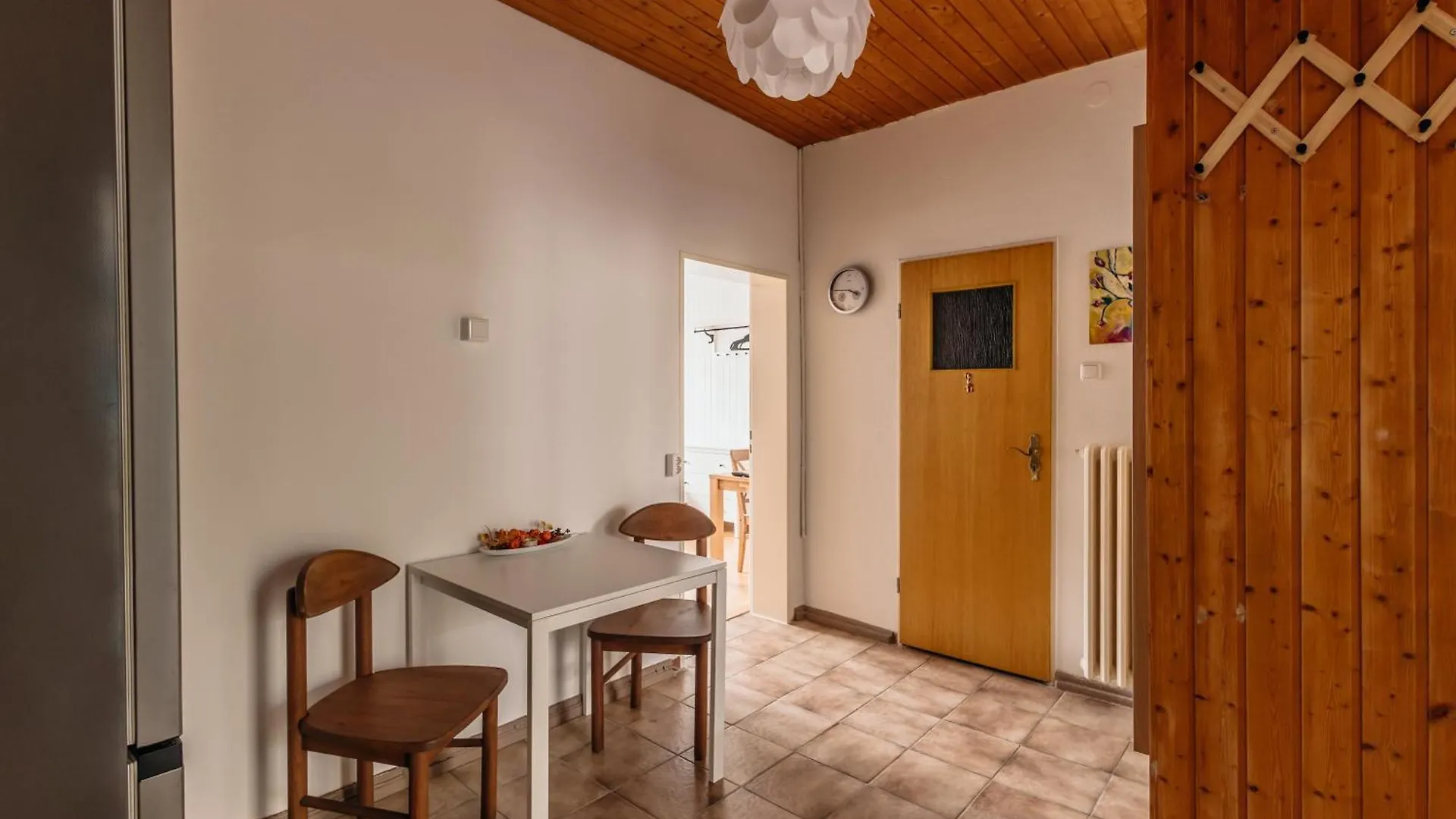 Centrally Located 2-Room Apartment Ганновер